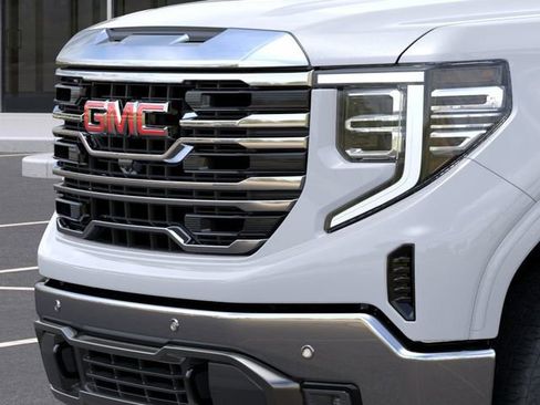 New 2026 GMC Sierra 1500 SLT AWD/4WD image 13
