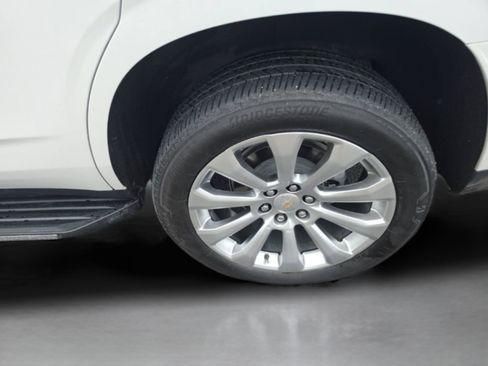 Used 2025 Chevrolet Tahoe Premier AWD/4WD image 33