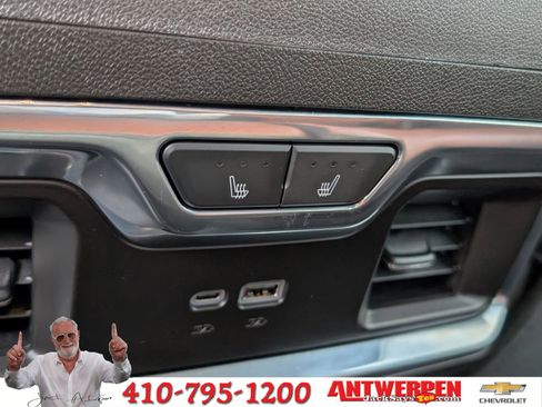 Used 2024 GMC Sierra 3500 Denali Ultimate image 23