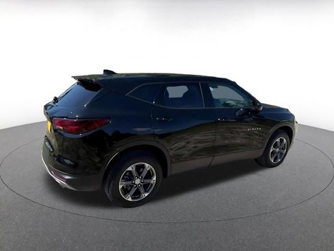 Used 2025 Chevrolet Blazer LT FWD image 14