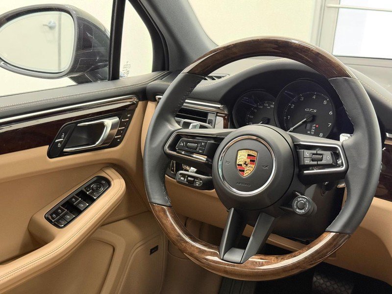 Certified 2024 Porsche Macan GTS AWD/4WD image 17