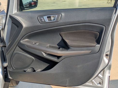 Used 2019 Ford EcoSport SE image 28