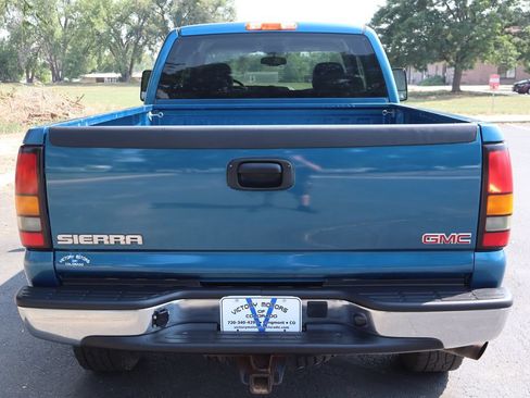 Used 2004 GMC Sierra 2500 SLT w/ Heavy-Duty Power Package AWD/4WD image 6