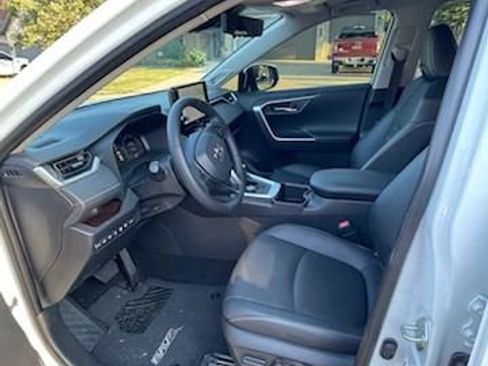 Used 2025 Toyota RAV4 Limited w/ Advanced Technology Package AWD/4WD image 14