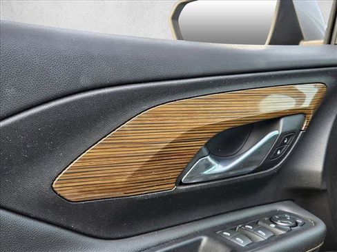 Used 2018 GMC Terrain SLE image 7