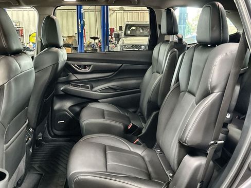 Used 2025 Subaru Ascent Limited AWD/4WD image 25