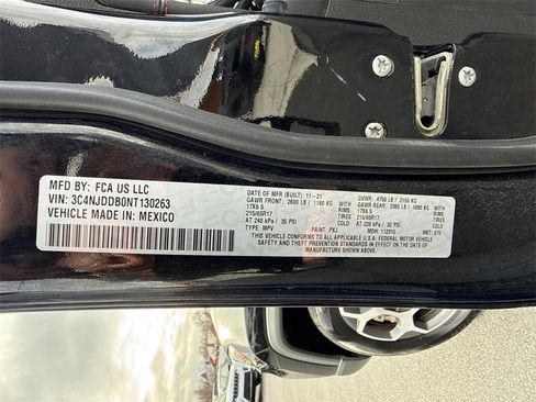 Used 2022 Jeep Compass Trailhawk w/ Trailhawk Convenience Group image 17