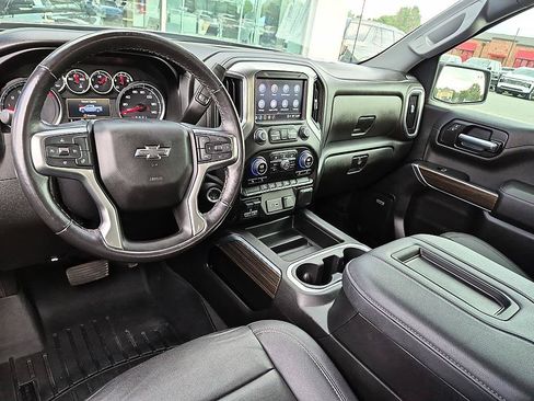 Certified 2022 Chevrolet Silverado 1500 LT Trail Boss w/ Convenience Package II AWD/4WD image 29