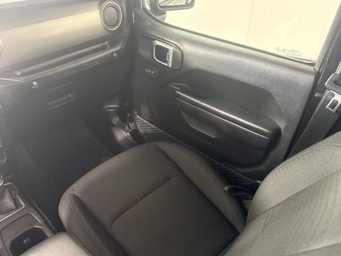 Used 2020 Jeep Wrangler Unlimited Sport S AWD/4WD image 30