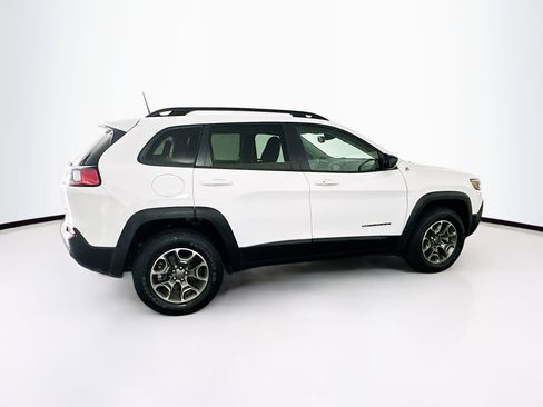 Used 2022 Jeep Cherokee Trailhawk image 10