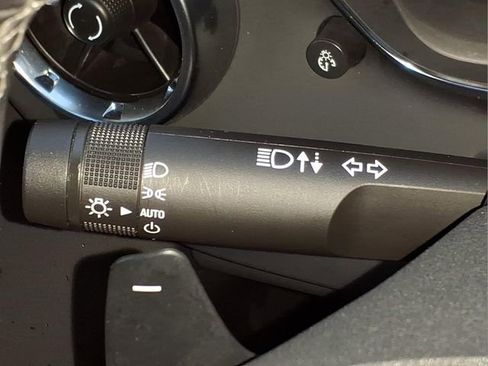 Used 2023 Chevrolet Camaro LT image 23