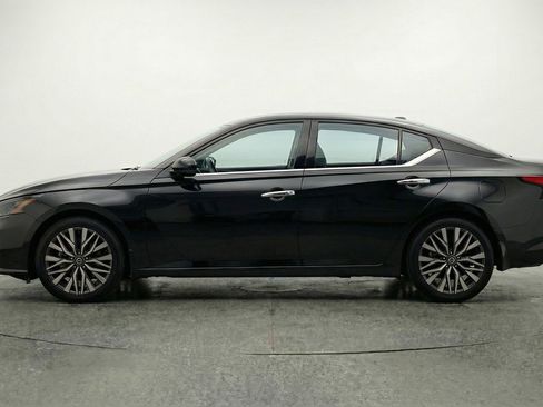 Used 2025 Nissan Altima 2.5 SV image 5