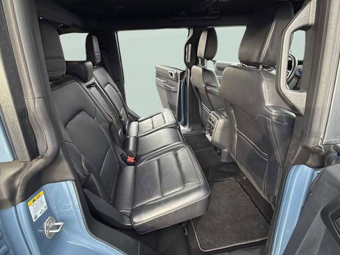 Used 2025 Ford Bronco Outer Banks image 35
