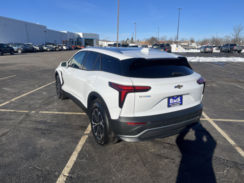 Used 2025 Chevrolet Blazer EV LT image 4