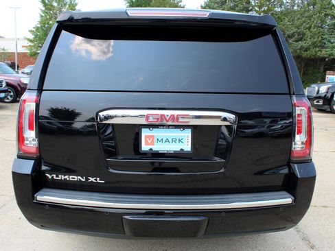 Used 2017 GMC Yukon XL Denali w/ Open Road Package image 6