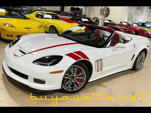 Used 2013 Chevrolet Corvette Grand Sport w/ 2LT Preferred Equipment Group image 2