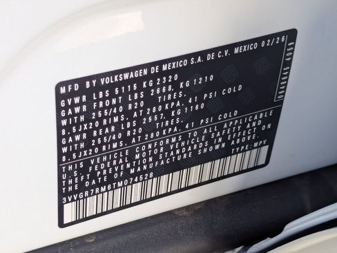 New 2026 Volkswagen Tiguan SE R-Line AWD/4WD image 39