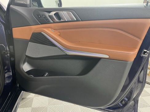 Used 2020 BMW X7 M50i image 25