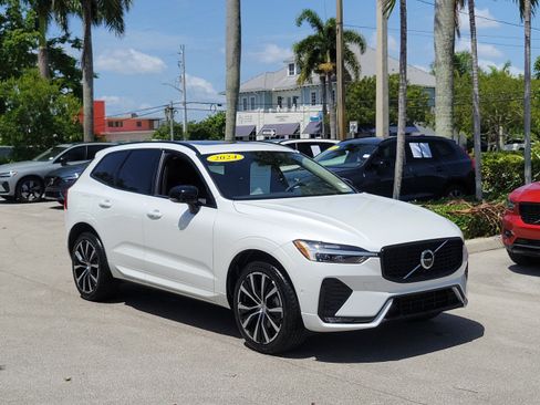 Certified 2024 Volvo XC60 B5 Plus AWD/4WD image 1