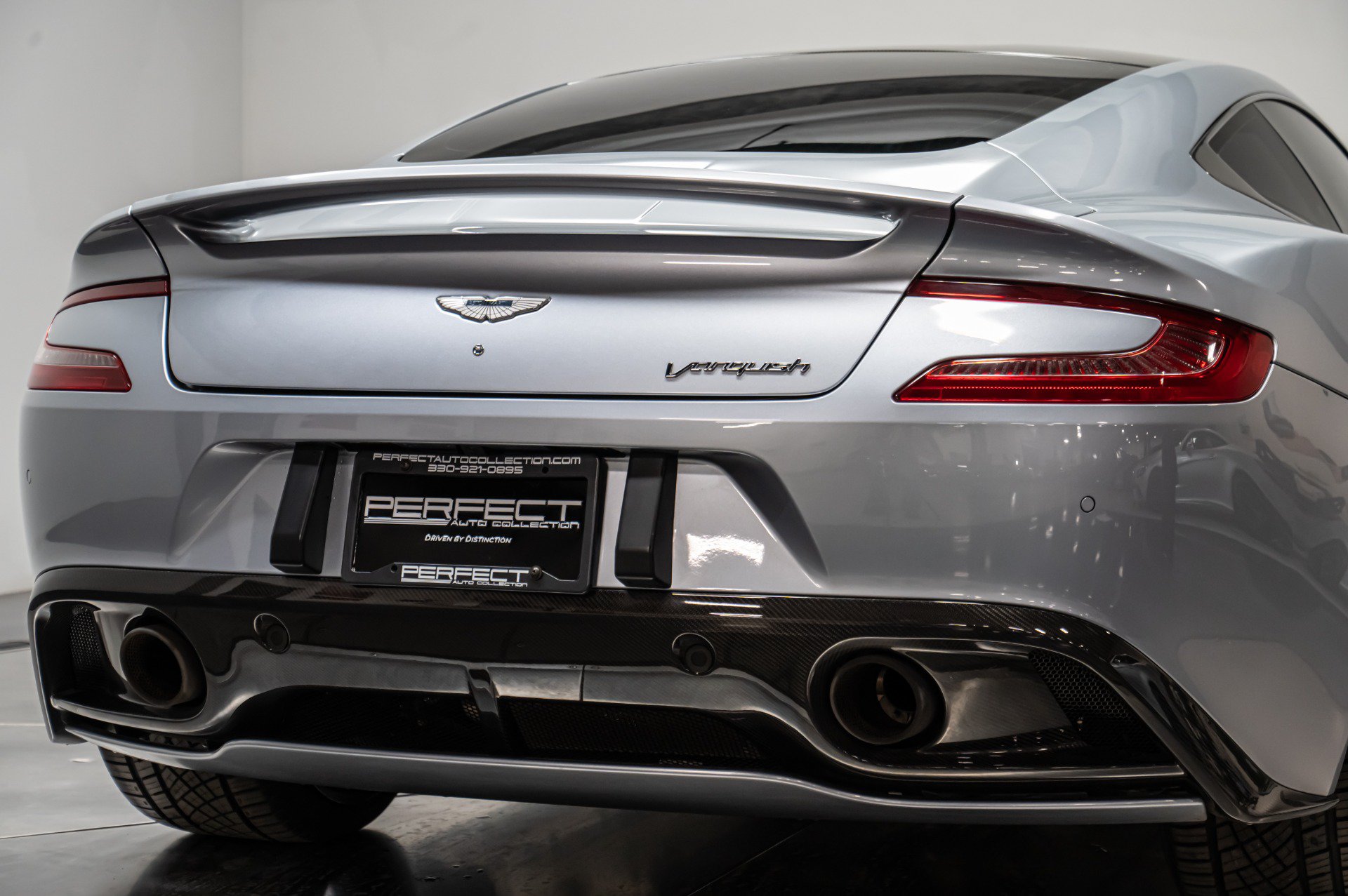 Used 2014 Aston Martin Vanquish Coupe RWD image 47
