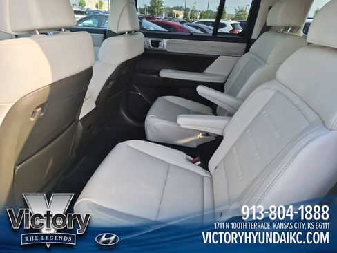 Used 2024 Hyundai Santa Fe Calligraphy FWD image 25