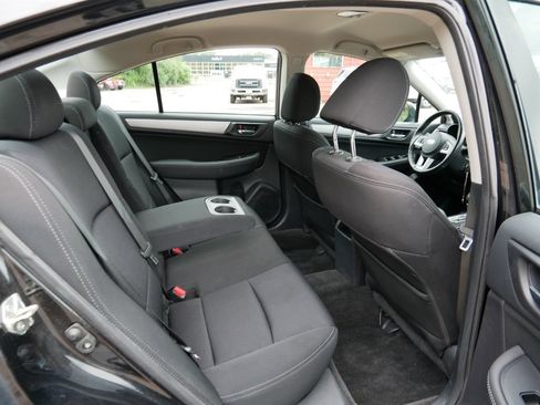 Used 2015 Subaru Legacy 2.5i Premium w/ Popular Package #2 AWD/4WD image 9