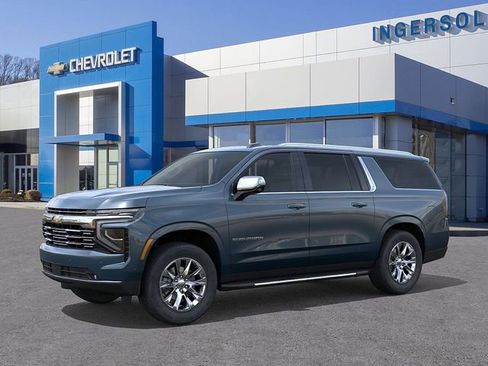 New 2026 Chevrolet Suburban Premier image 2