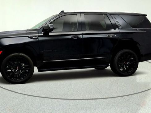 Used 2021 GMC Yukon SLT w/ SLT Premium Package AWD/4WD image 8