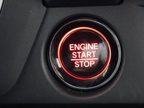 Used 2025 Honda Pilot Elite image 18