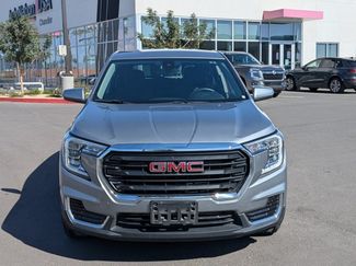 Used 2024 GMC Terrain SLE FWD video 2