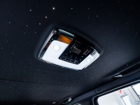 Used 2021 Rolls-Royce Cullinan image 59