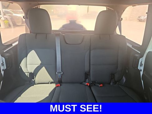 Used 2022 Jeep Wrangler Unlimited Sport AWD/4WD image 13
