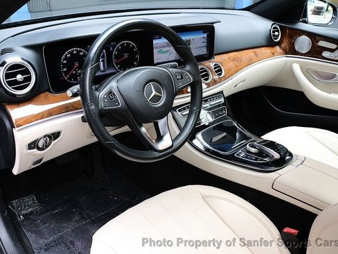 Used 2018 Mercedes-Benz E 400 4MATIC Wagon w/ Premium 2 Package image 25