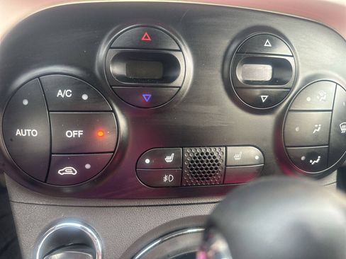 Used 2015 FIAT 500 Turbo w/ Comfort/Convenience Group FWD image 24