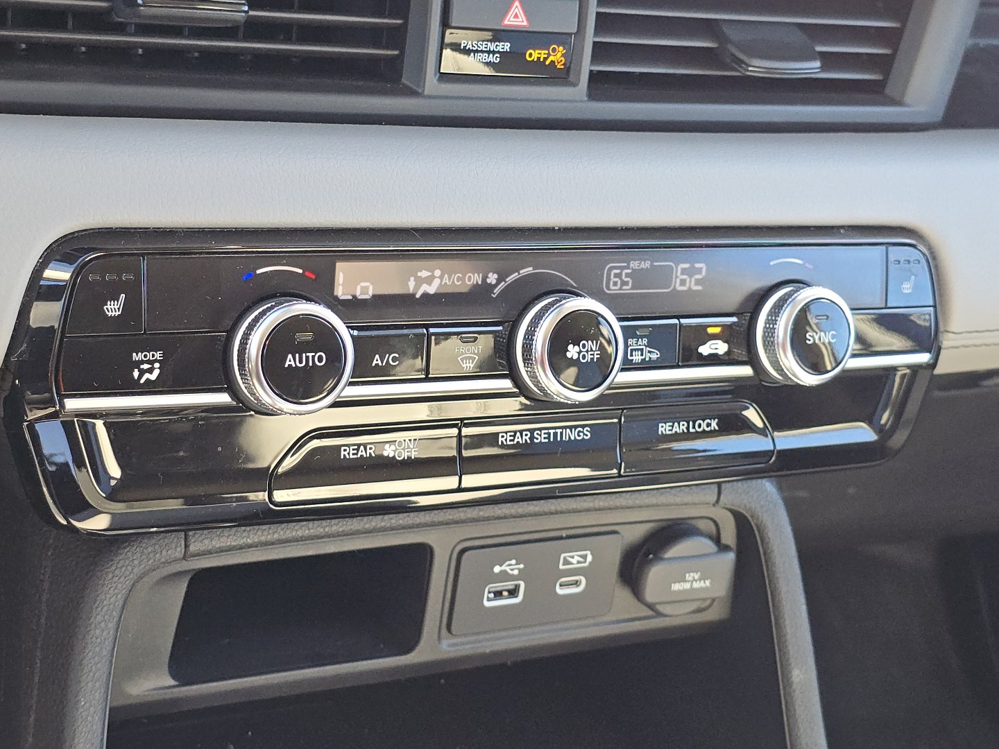 Used 2025 Honda Pilot EX-L image 29