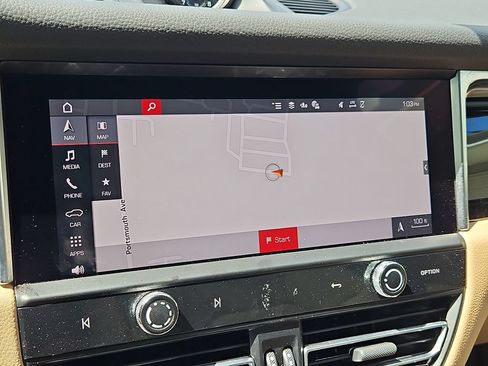 Certified 2023 Porsche Macan S AWD/4WD image 18
