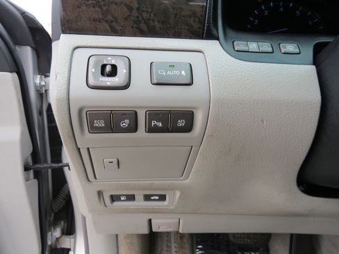 Used 2011 Lexus LS 460 image 20