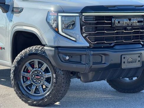 Used 2024 GMC Sierra 1500 AT4X image 14