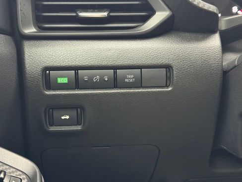 Used 2023 Nissan Sentra S FWD image 18