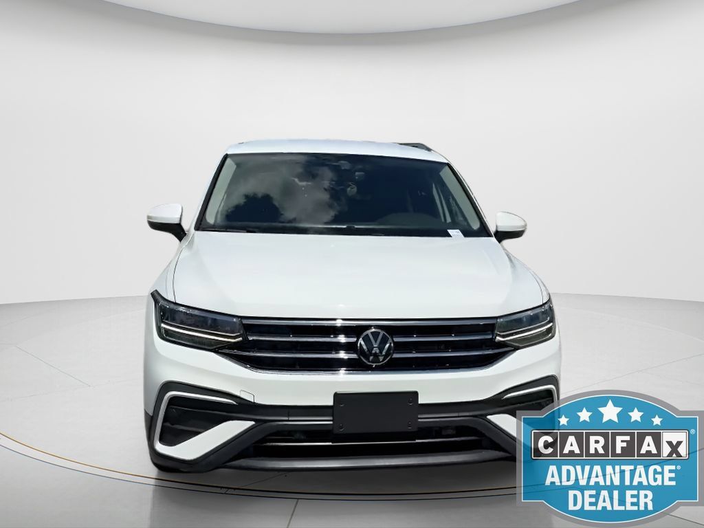 Used 2024 Volkswagen Tiguan S AWD/4WD image 2
