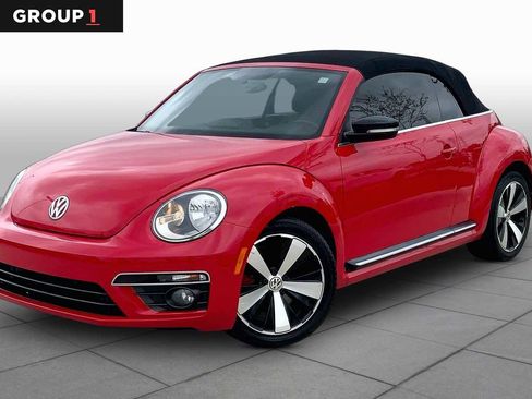 Used 2013 Volkswagen Beetle 2.0T FWD image 1
