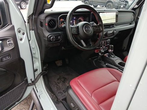 Used 2024 Jeep Wrangler Unlimited Rubicon 392 image 56