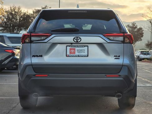 New 2025 Toyota RAV4 XLE image 5