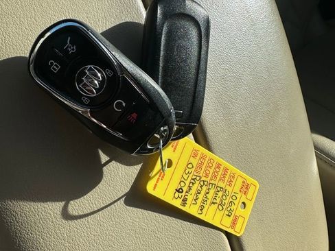 Used 2020 Buick Envision Premium image 8