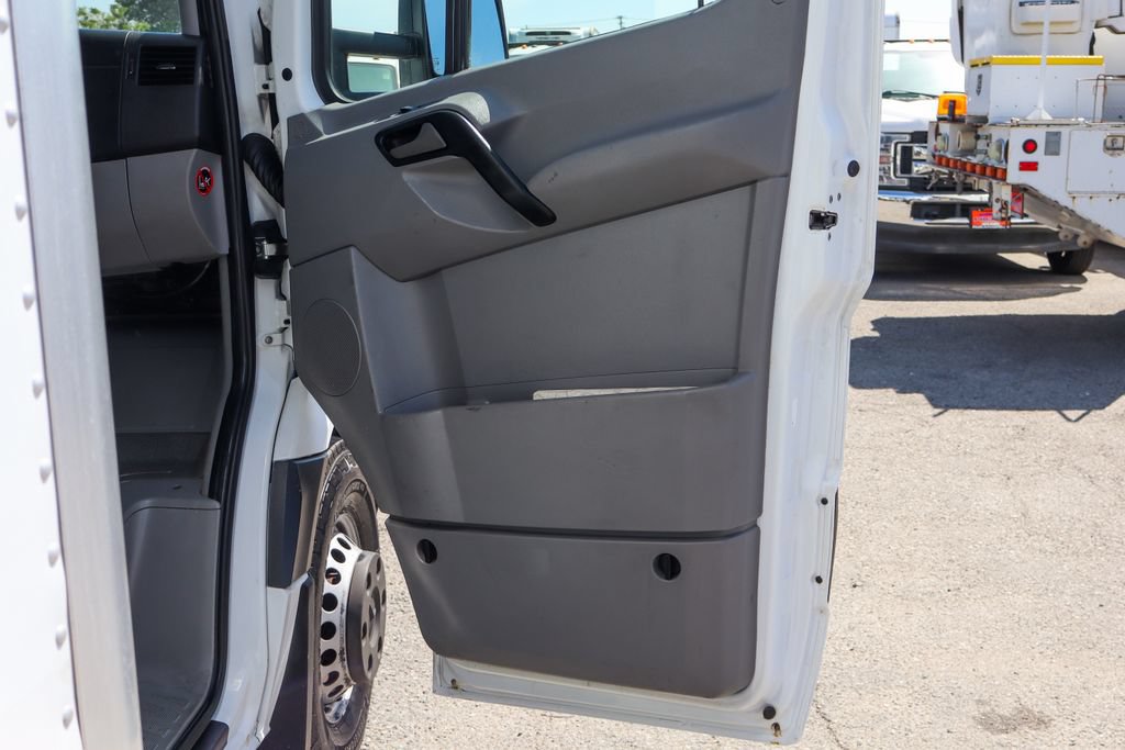 Used 2018 Mercedes-Benz Sprinter 3500 image 41