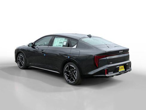 New 2025 Kia K4 GT-Line image 3