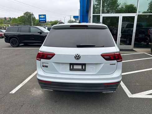 Used 2019 Volkswagen Tiguan SE w/ Panoramic Sunroof Package AWD/4WD image 6