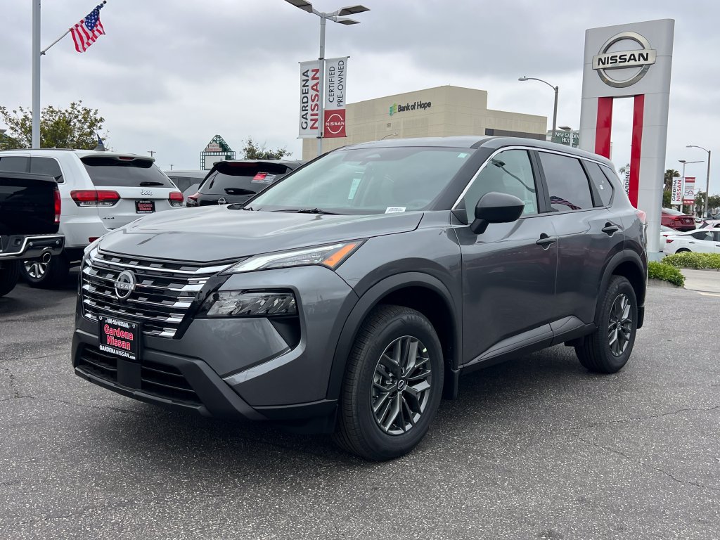 New 2027 Nissan Rogue S FWD image 2