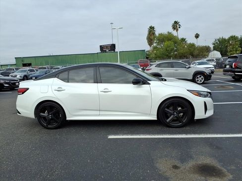Used 2024 Nissan Sentra SR image 6