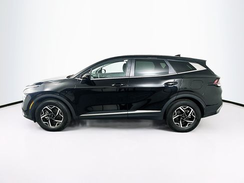 Used 2025 Kia Sportage LX FWD image 4
